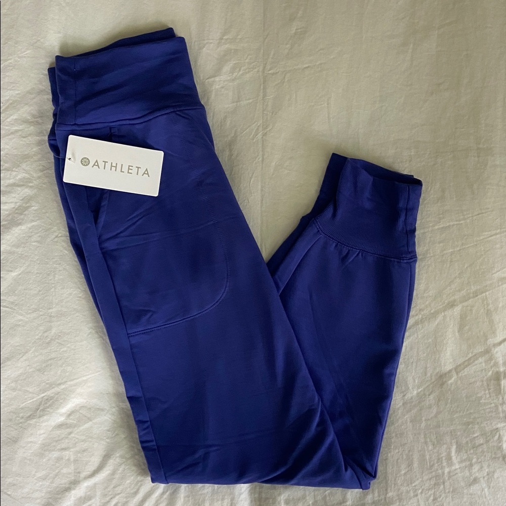 🆕 Athleta Coaster Luxe Jogger